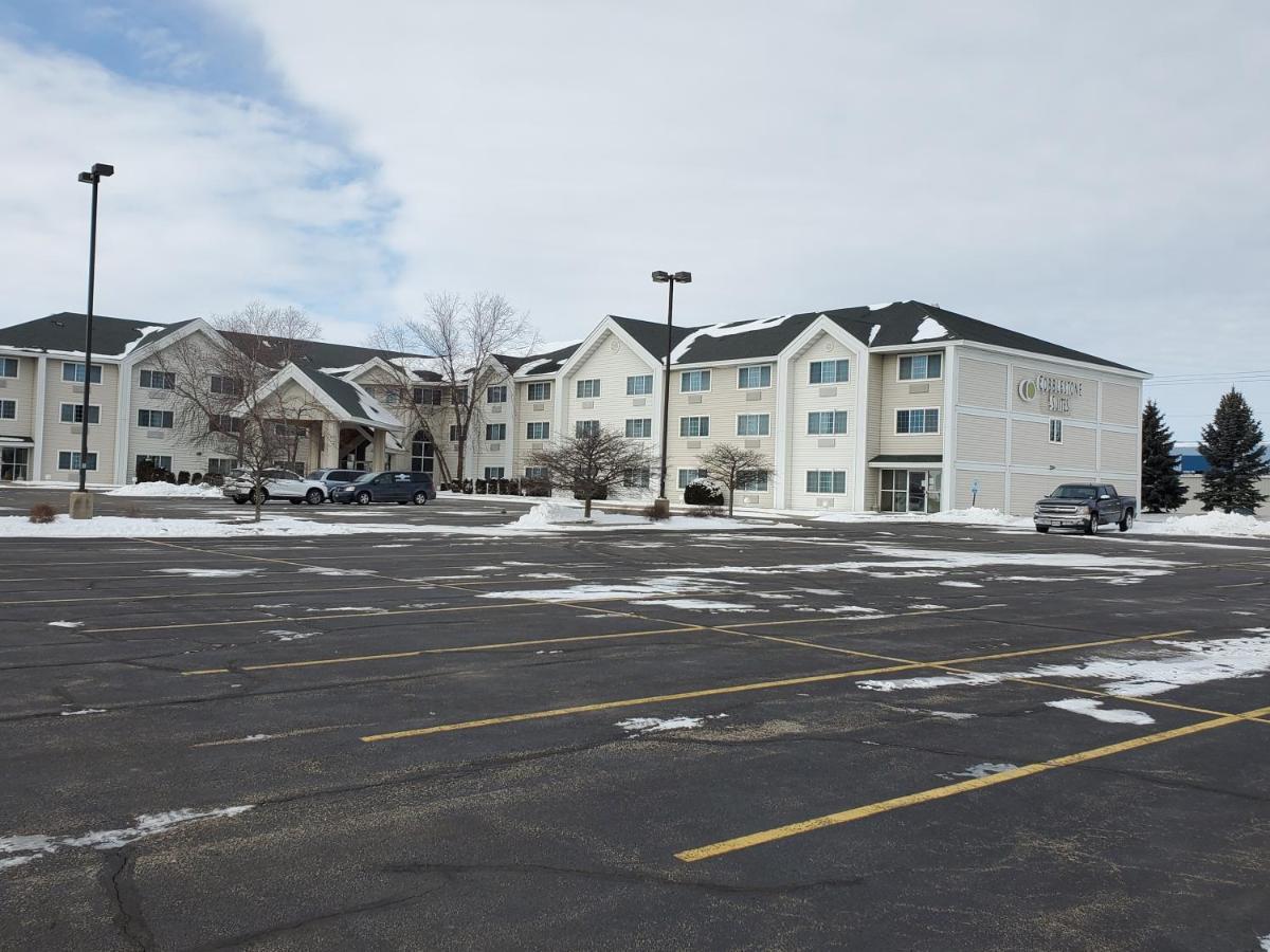 Cobblestone Suites - Oshkosh Eksteriør billede