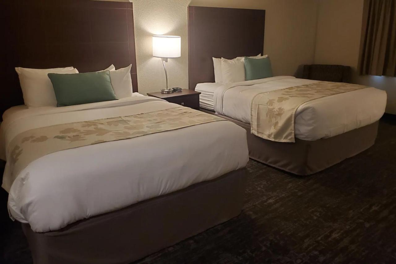 Cobblestone Suites - Oshkosh Eksteriør billede