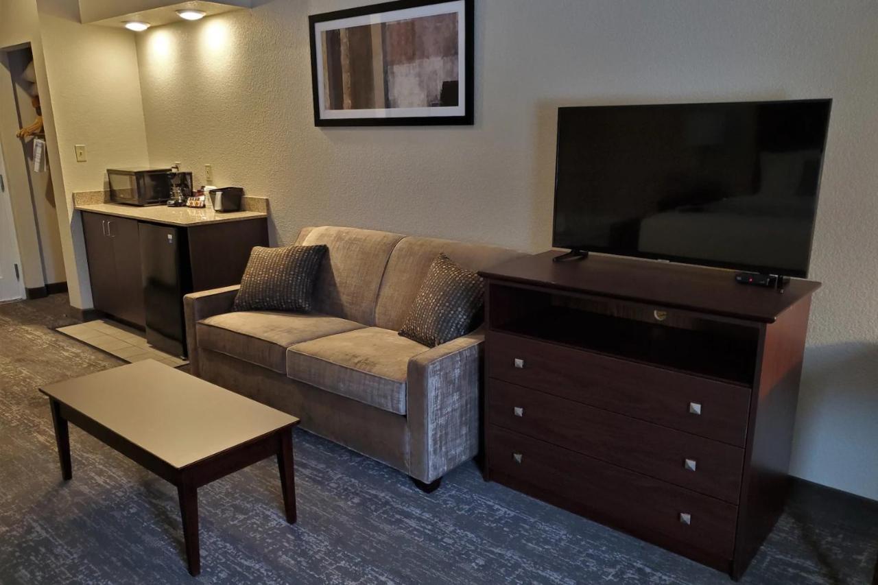 Cobblestone Suites - Oshkosh Eksteriør billede