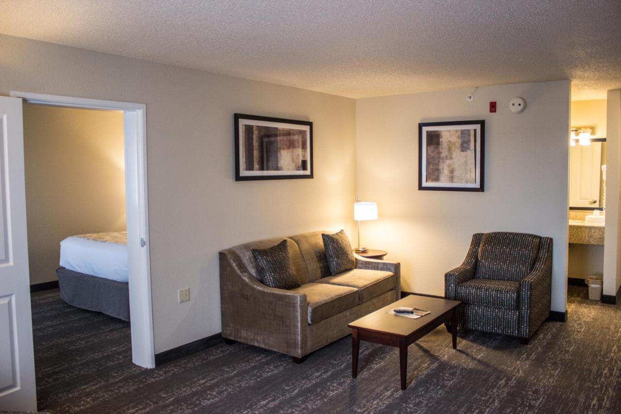 Cobblestone Suites - Oshkosh Eksteriør billede